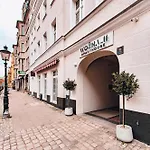 Aparthouse Wozna 11 Old Town Hotel