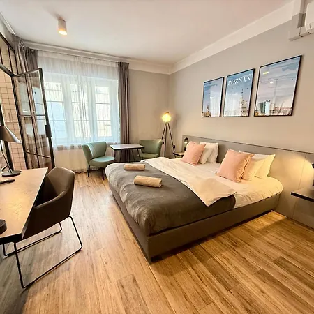 Aparthouse Wozna 11 Old Town Hotel 3*