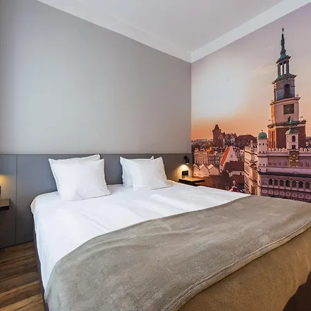Отель Aparthouse Wozna 11 Old Town Познань