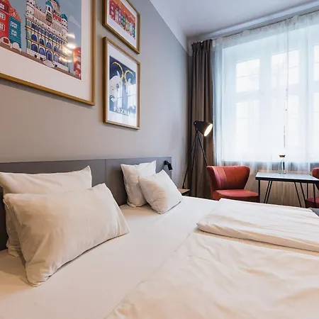 Hotel Aparthouse Wozna 11 Old Town 3*