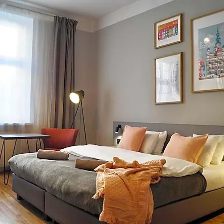 Aparthouse Wozna 11 Old Town 호텔 3*