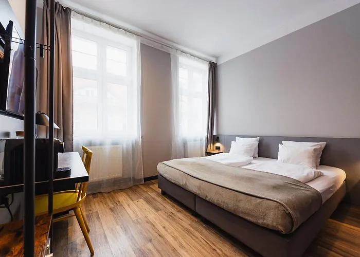 Aparthouse Wozna 11 Old Town Hotel